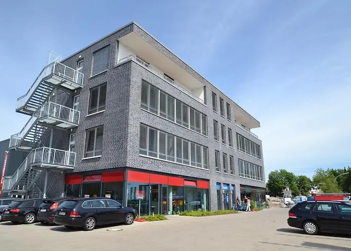 Arena & MonteurzimmerHostel